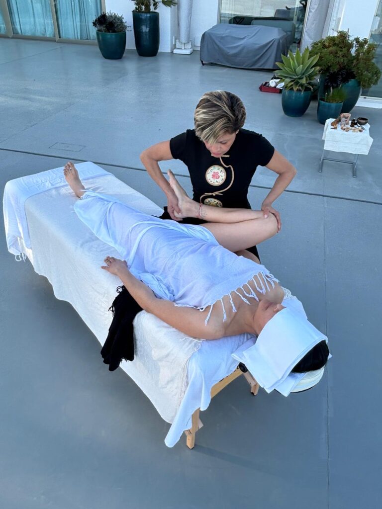 Masaje piernas cansadas y reflexología